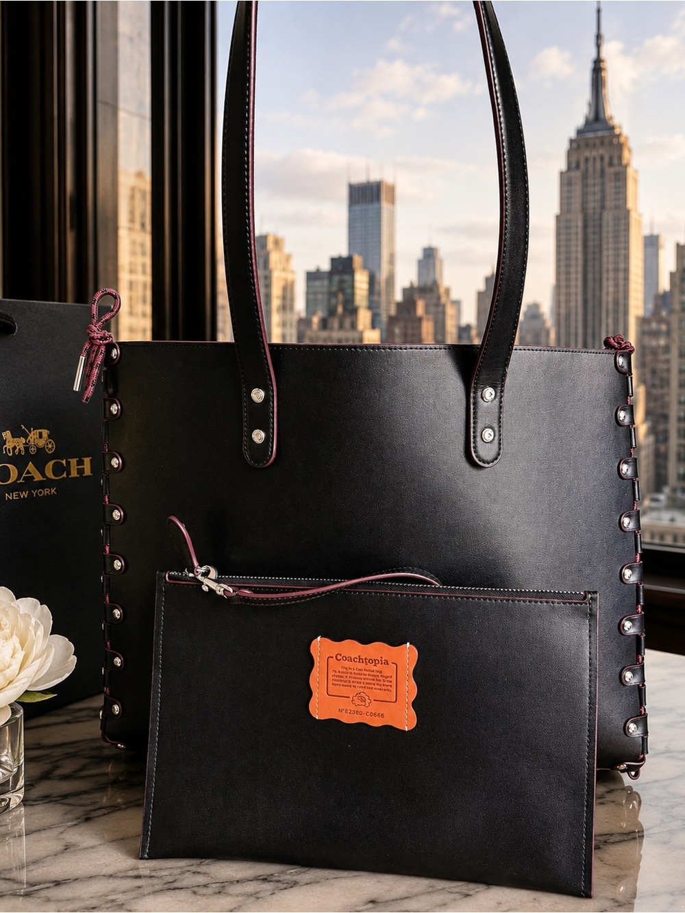 Coachtopia smooth leather lace X-Large tote with leather Removable Pouch